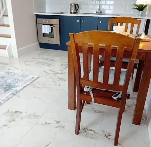 Town Centre Luxury Retreat