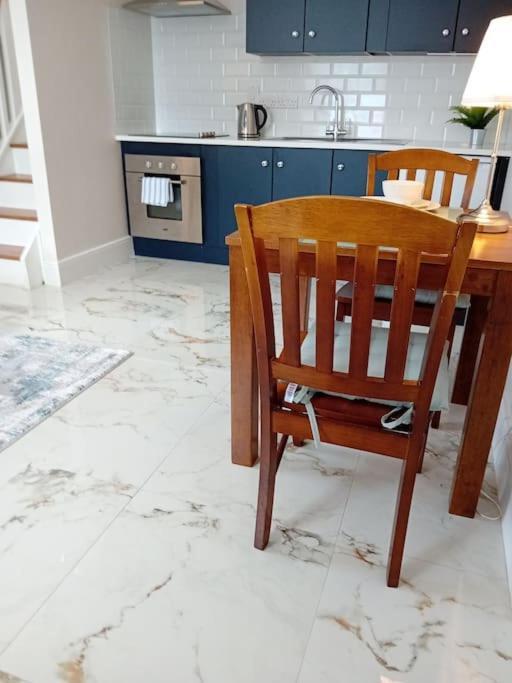 Town Centre Luxury Retreat Apartment Mountmellick